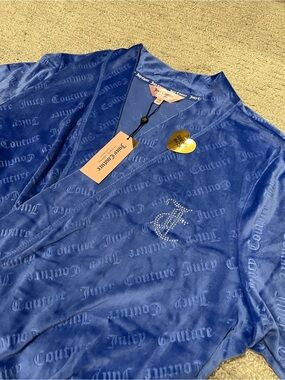Juicy Couture Women’s Robe Brand New